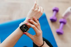 teknologi wearable kesehatan